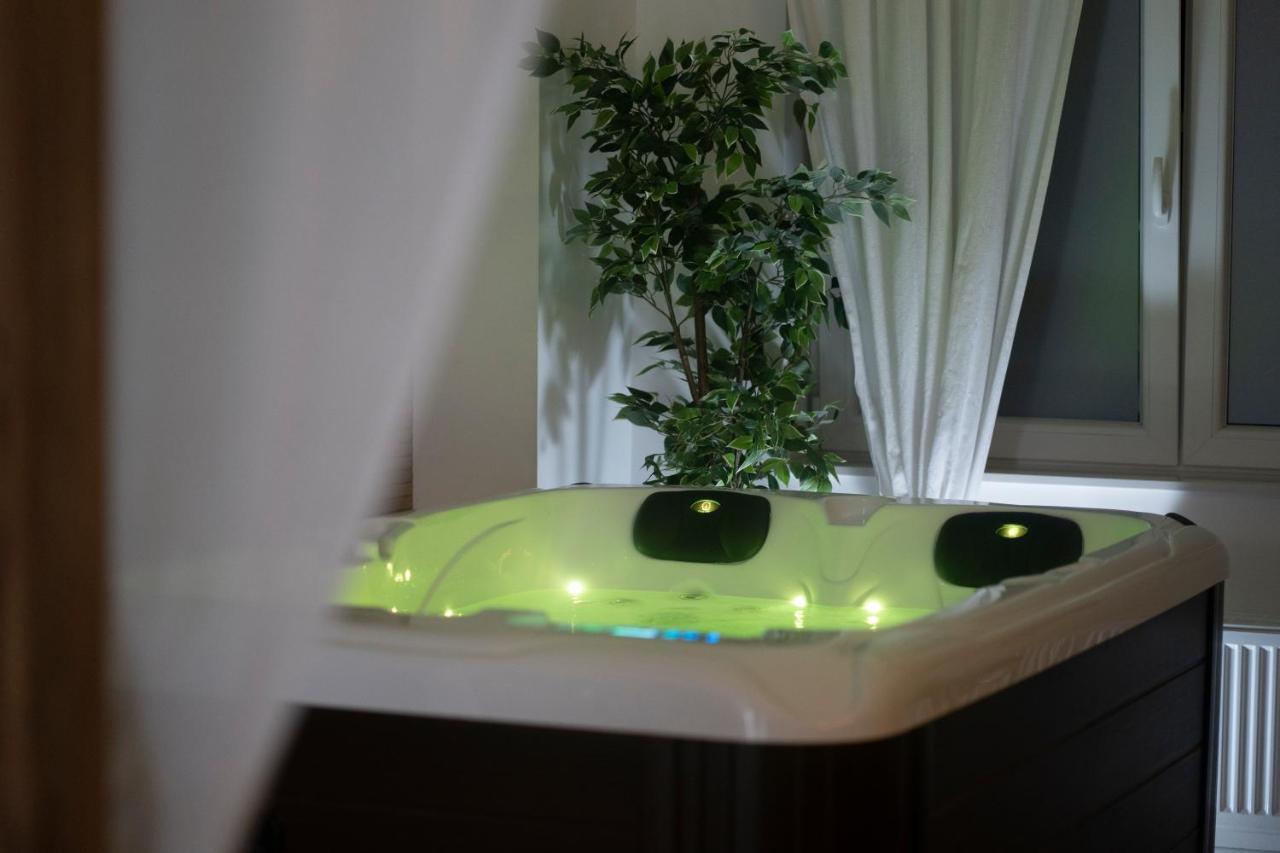 Spa Palawan Prive Avec Jacuzzi Et Sauna Liege Hotel Eksteriør billede